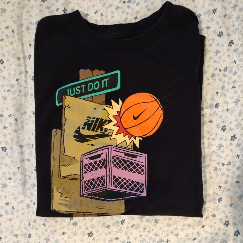 Nike Black Short Sleeve Old School Basketball T-shirt